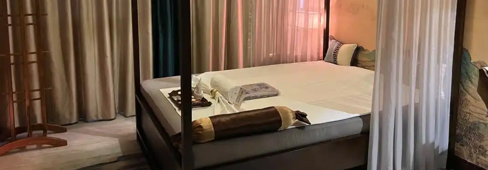 上海浦东Xinxi养生会馆高端养生馆